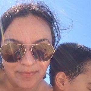 Meet your Posher, Maryam